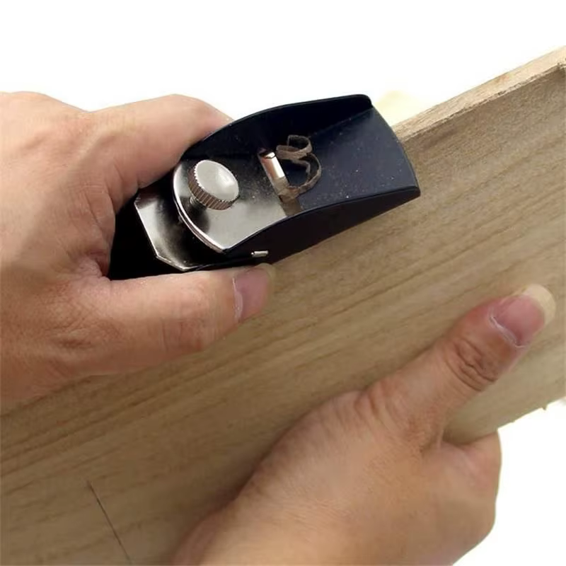 Mini avion outils de menuiserie sur bois raboteuse manuelle de charpentier raboteuse en alliage d'al
