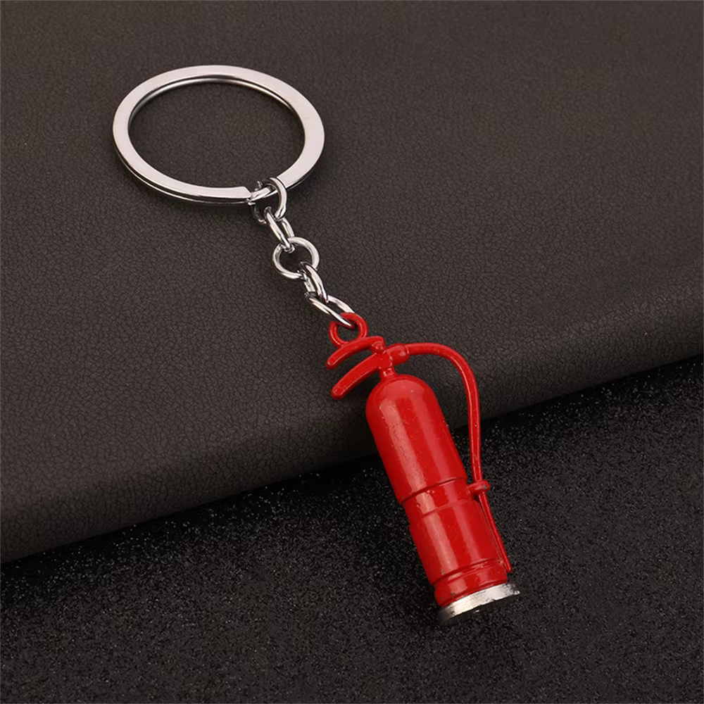 Porte-clés de pompier en forme de tambour d'huile rouge, en métal pour hommes et femmes, sac à dos, 