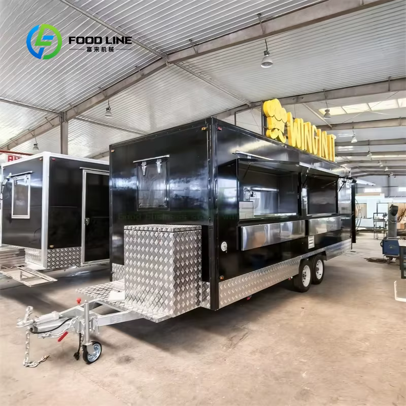 Remorque carrée mobile personnalisable, équipée de panneaux lumineux et de logo sur mesure, idéale p