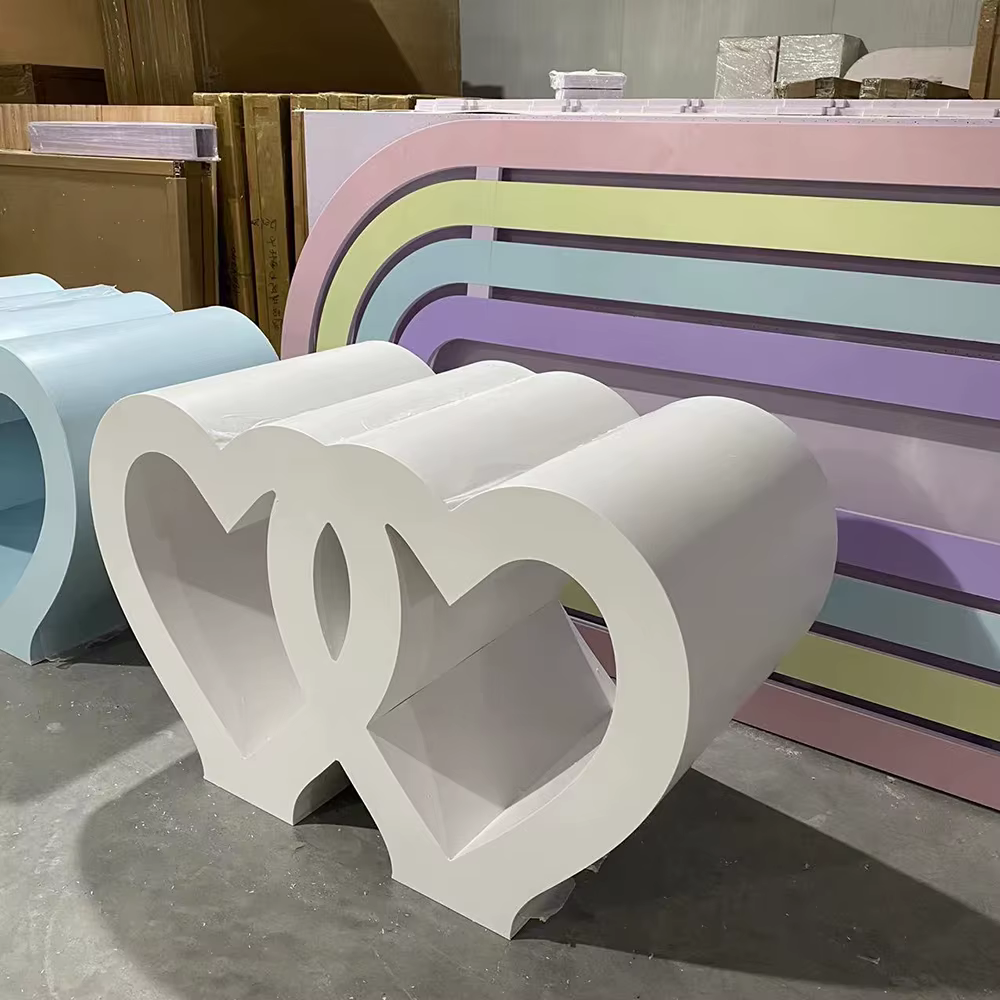 Table courbe acrylique au Design créatif, ensemble de Table à manger de mariage, 6 chaises avec plat