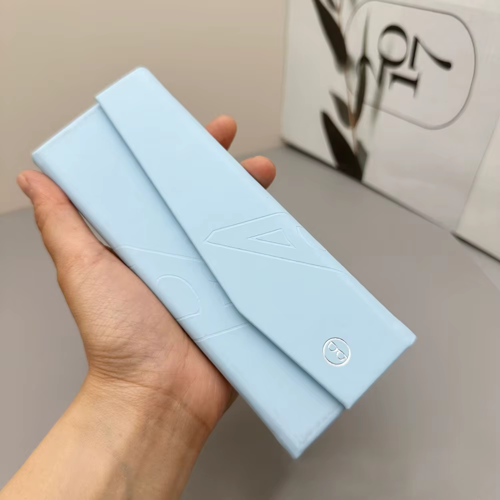 NOUVEAU 2026 Étui à lunettes portable rétro pliable, boîte de rangement minimaliste en cuir pour lun