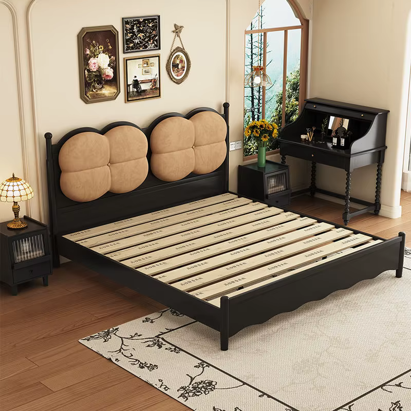 Lit en bois massif 150x200cm pour 2 personnes, avec tête de lit design, style nordique, avec rangeme