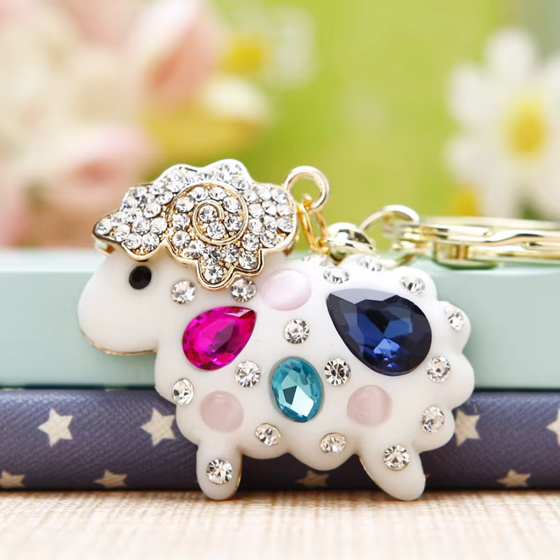 Porte-clés mouton en strass blancs, mignon, haut de gamme, en alliage de Zinc, pour femmes et enfant