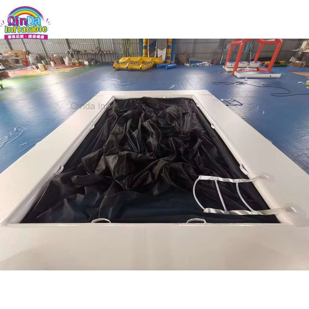 Piscine gonflable personnalisée avec chaise, en forme de yacht