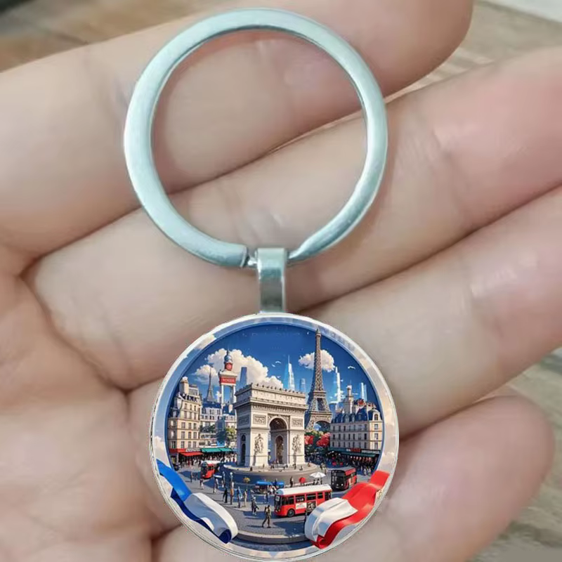 Porte-clés paysage de microcité française de Paris - Tour Eiffel, Arc de Triomphe et cathédrale Notr