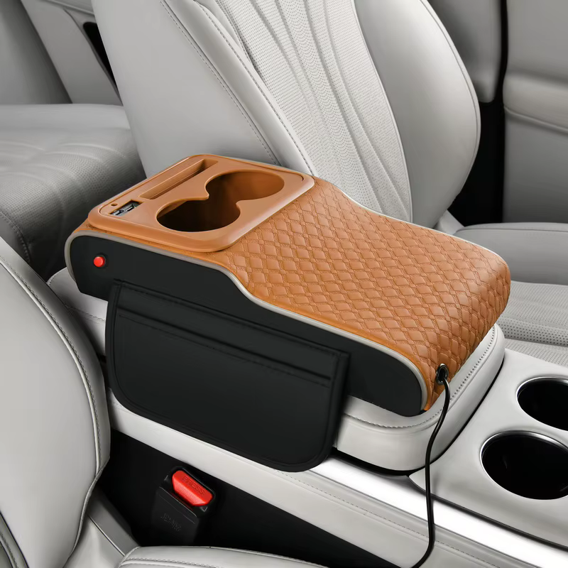 Boîte d'accoudoir de voiture multifonctionnelle avec couvercle interchangeable, dotée d'une projecti