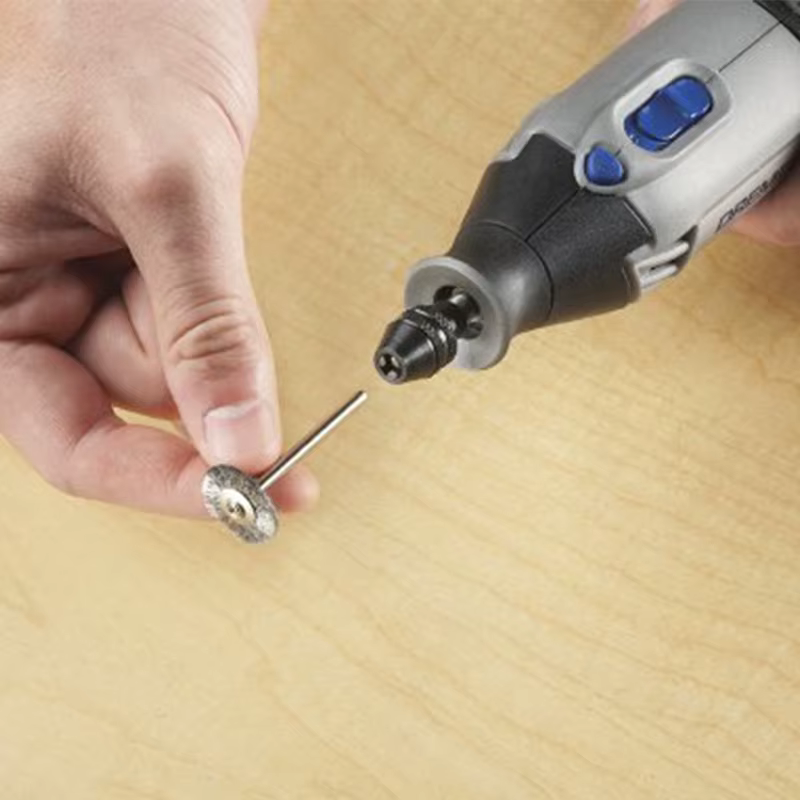 Mandrin sans clé Dremel 4486