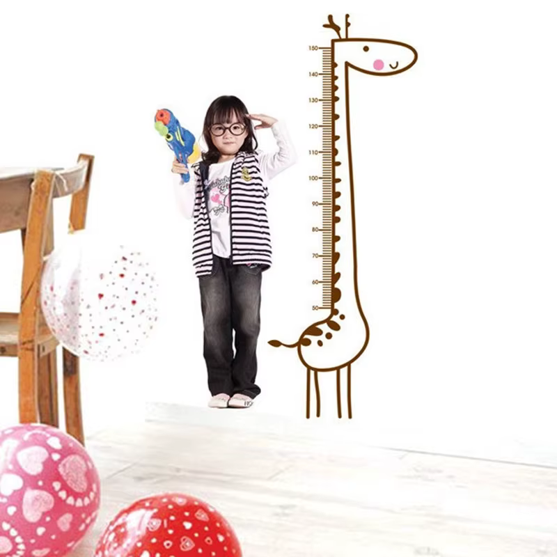 Autocollant mural de mesure de la taille en forme de girafe de dessin animé