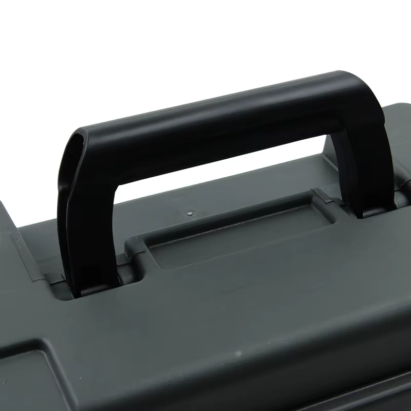 Boîte à munitions en plastique
