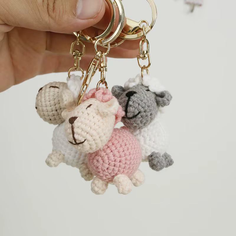 Porte-clés mouton au crochet