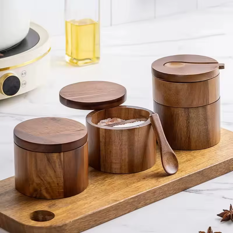 Pot d'assaisonnement en bois