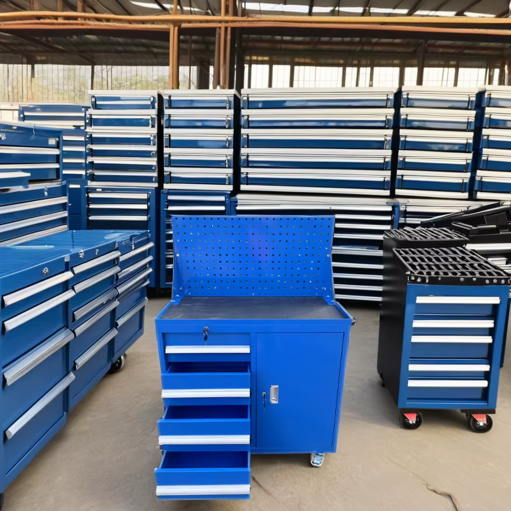 Camion de rangement multifonction pour pièces mobiles avec quatre tiroirs