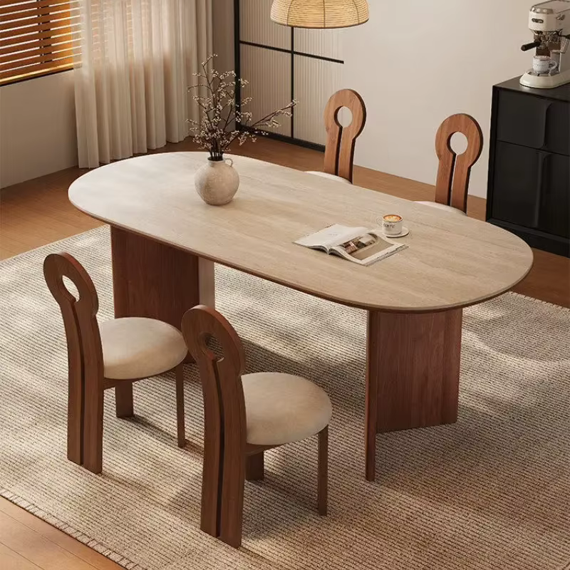 Table et chaises de salle à manger modernes et simples pour petit appartement