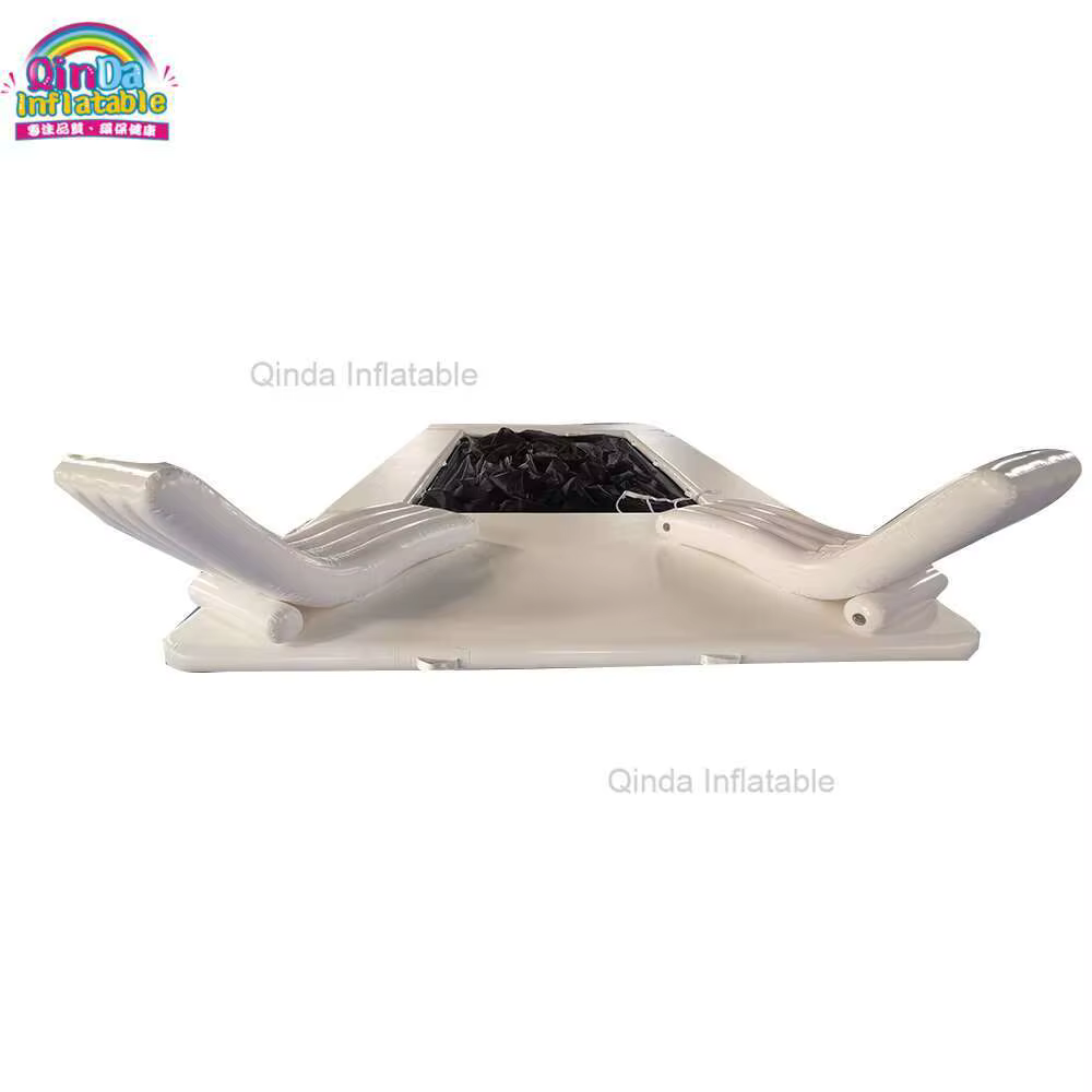 Piscine gonflable personnalisée avec chaise, en forme de yacht