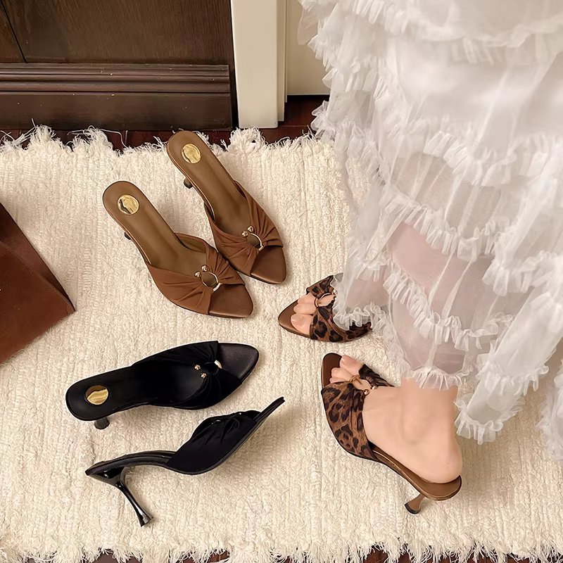 Mules d'été élégantes à talons fins pour femmes