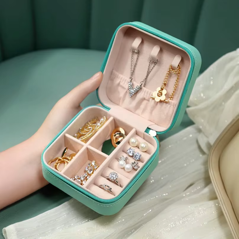 Mini boîte de rangement de bijoux