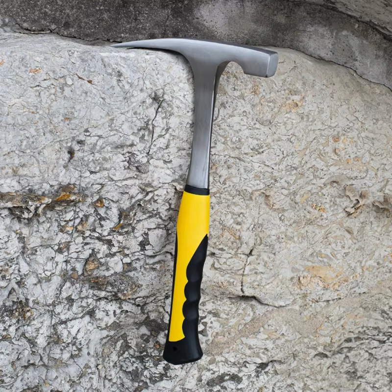 Marteau dédié à l'exploration géologique