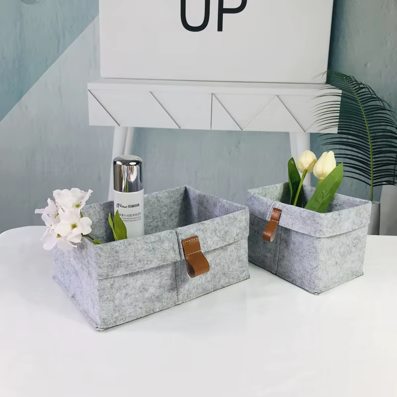Panier de rangement de bureau en feutre pour chambre à coucher