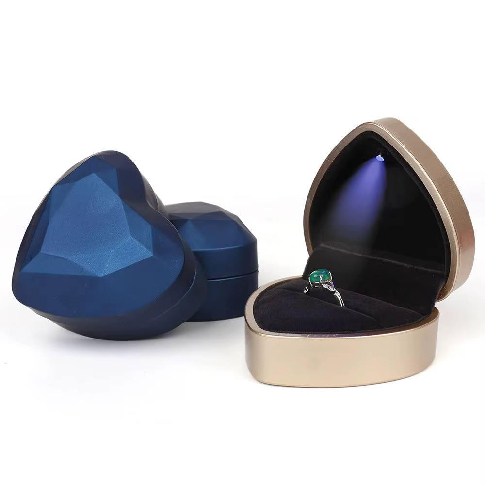 Boîte à bijoux portable en forme de cœur pour bagues