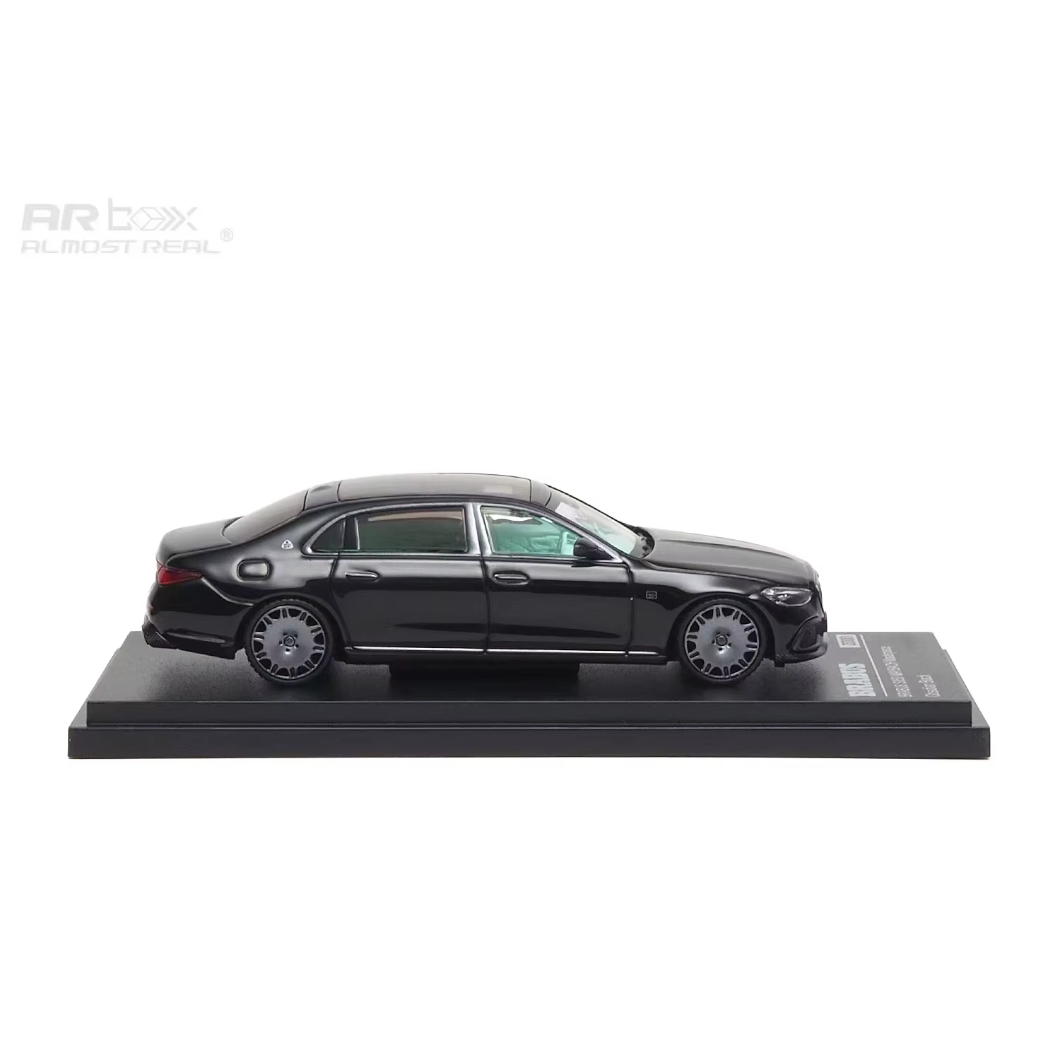 En stock AR Box 1/64 chariot Brabus