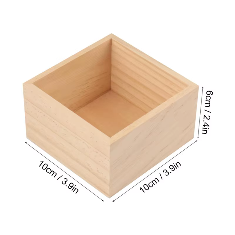 1 boîte en bois carrée non finie
