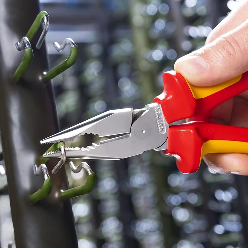Pince à bec effilé combinée KNIPEX 08 26 185