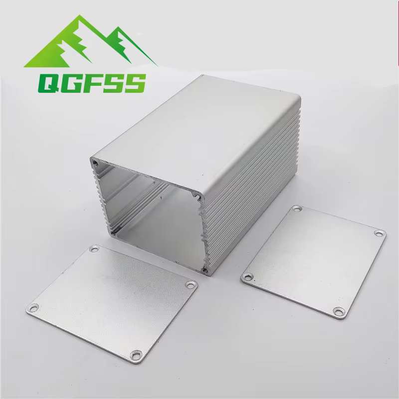 Boîtier en aluminium étanche 80/100x32x32mm