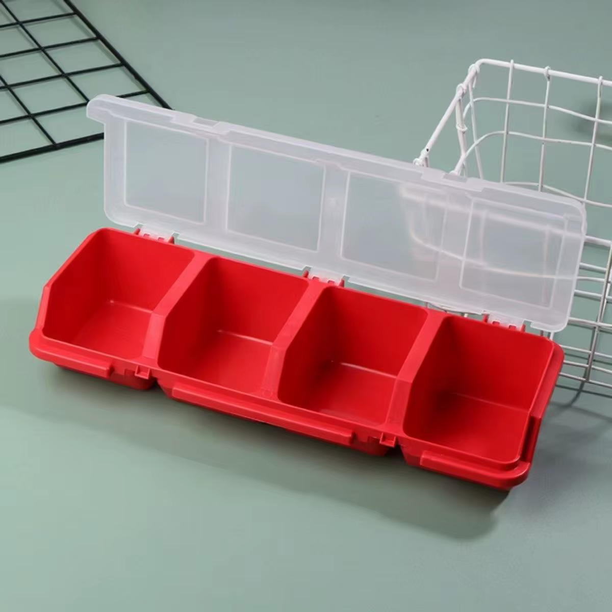 Petite boîte de rangement pour vis et petites pièces