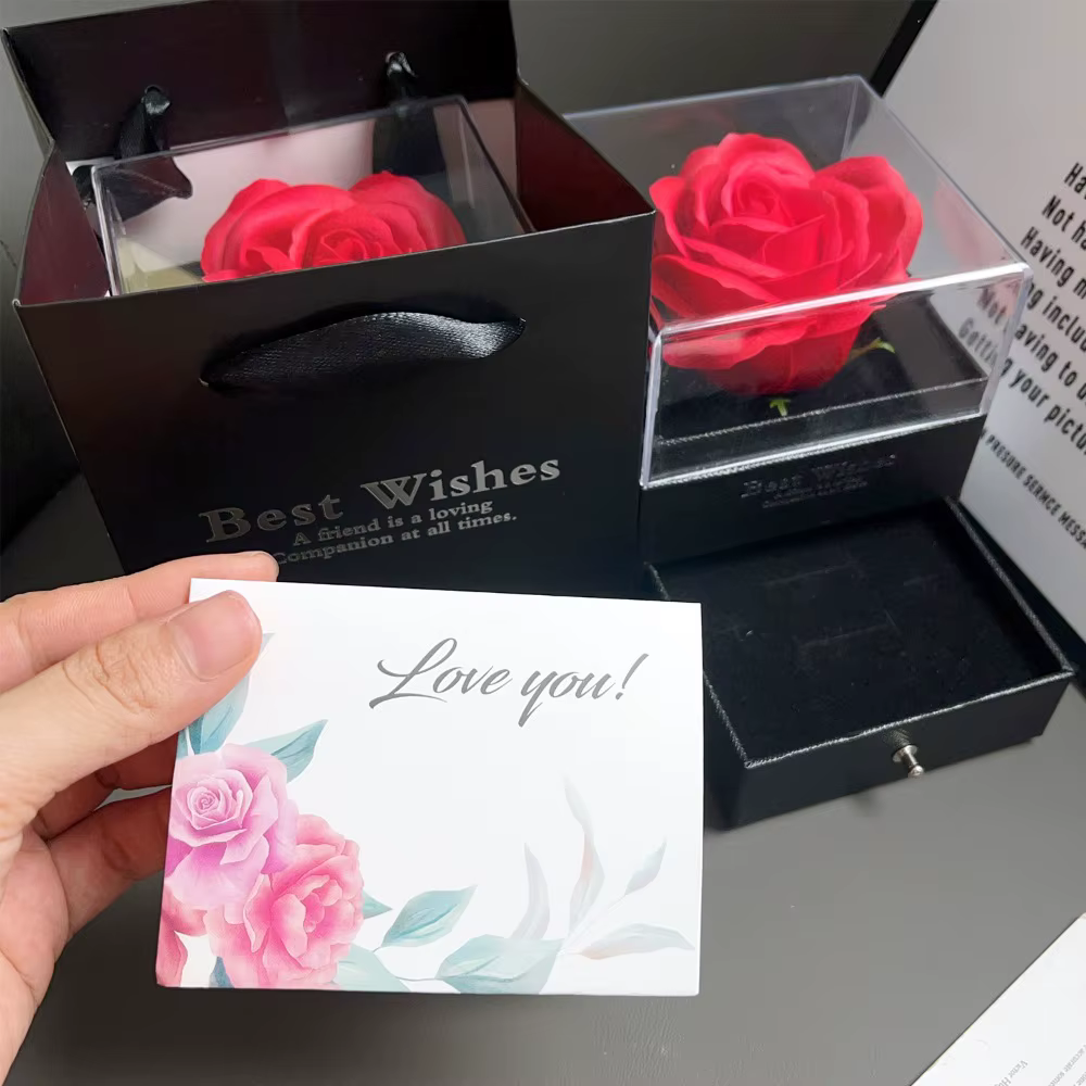 Boîte cadeau fleur rose pour femme