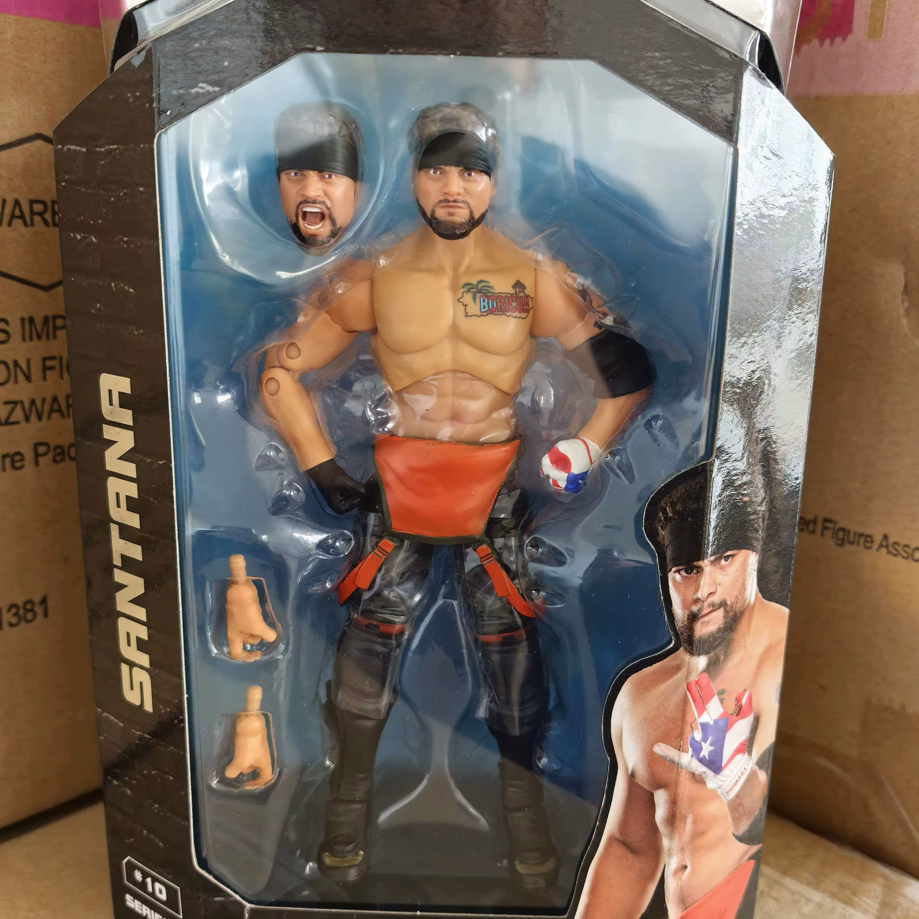 Figurines de collection de lutteurs articulées authentiques avec boîte