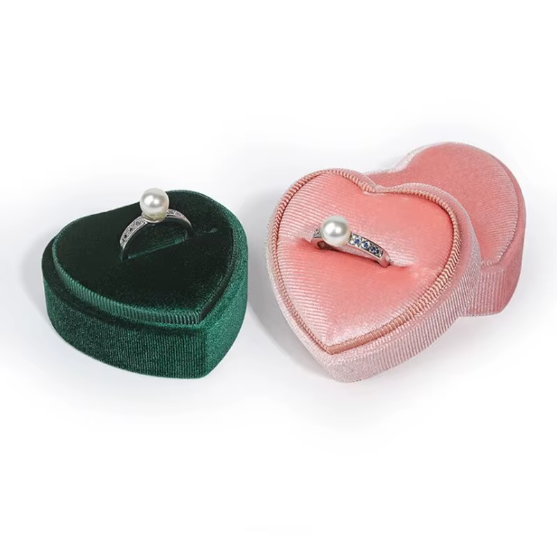Boîte à bijoux en forme de cœur rose/vert
