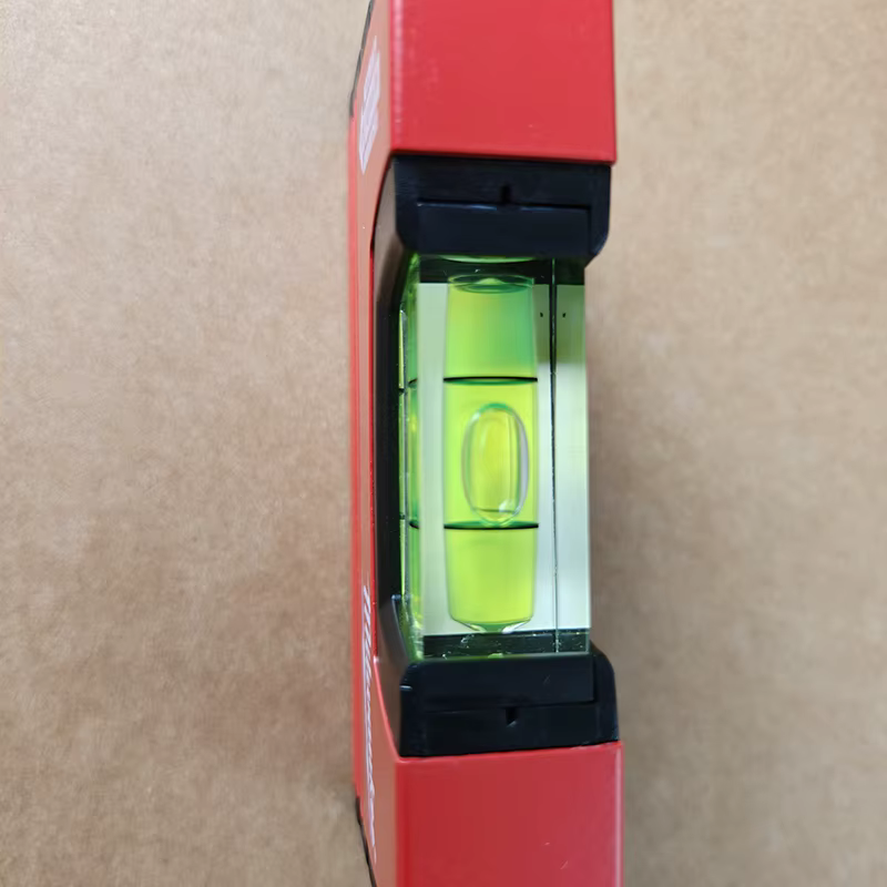 Milwaukee 4932459100 Niveau MINBOX 10 cm Haute Précision 0