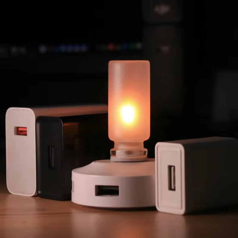 Lampe de chevet USB à flamme vacillante LED