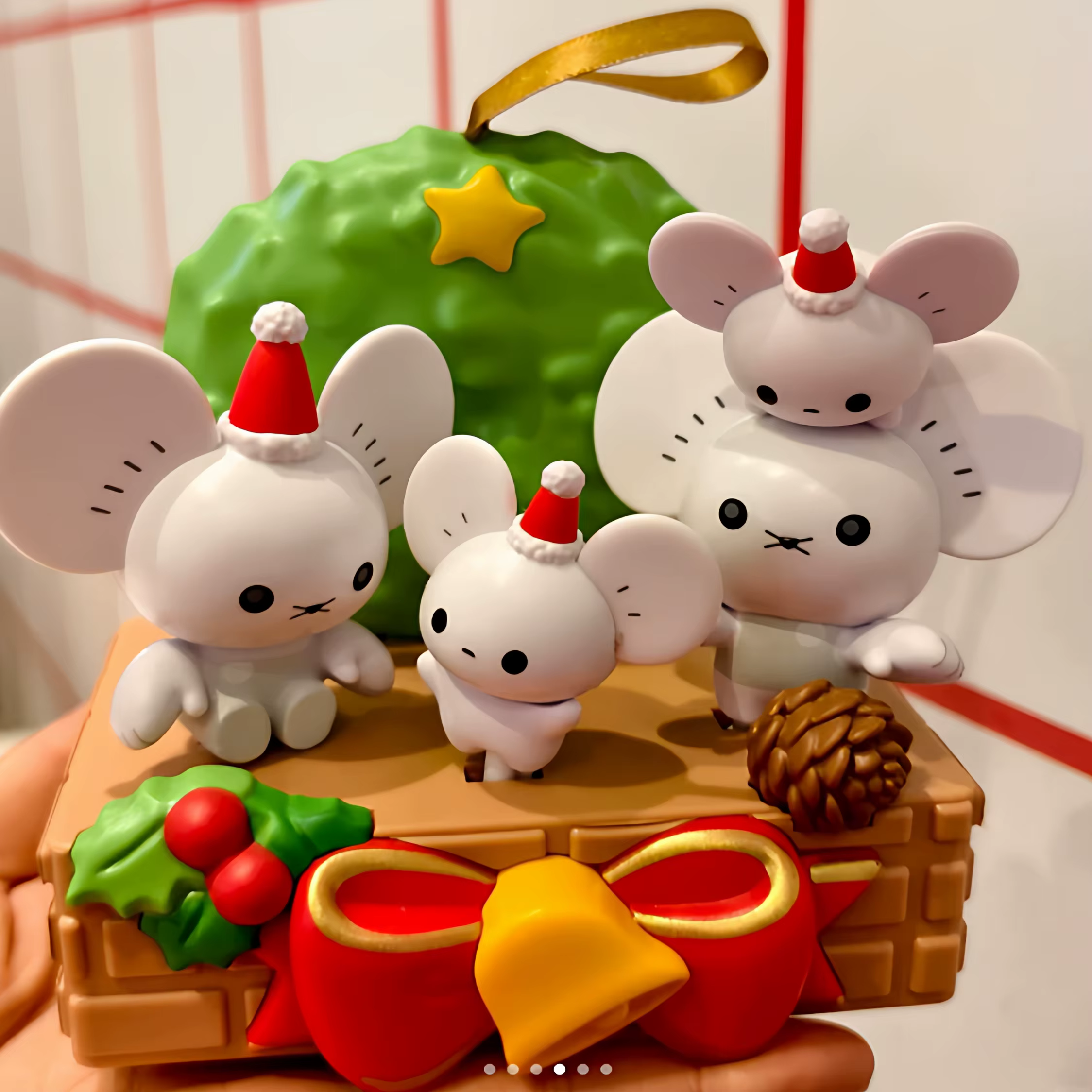 Boîte de liaison de figurines Pokemon KFC, série de noël 2025, figurines d'action Pikachu limitées, modèle à collectionner, jouet mignon Kawaii, cadeau, en Stock