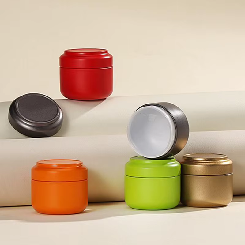 Mini boîte en fer blanc de couleur unie