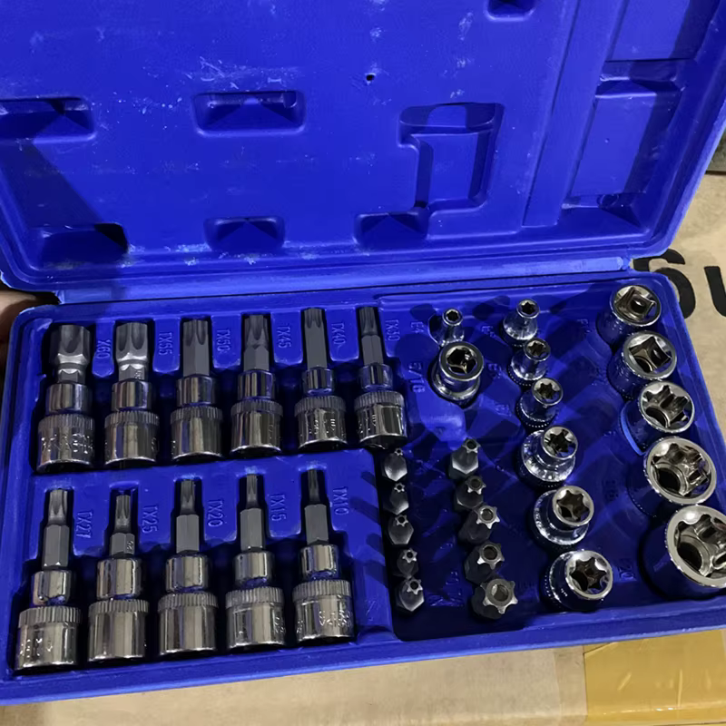 Jeu professionnel de 34 embouts Torx et douilles E-Torx