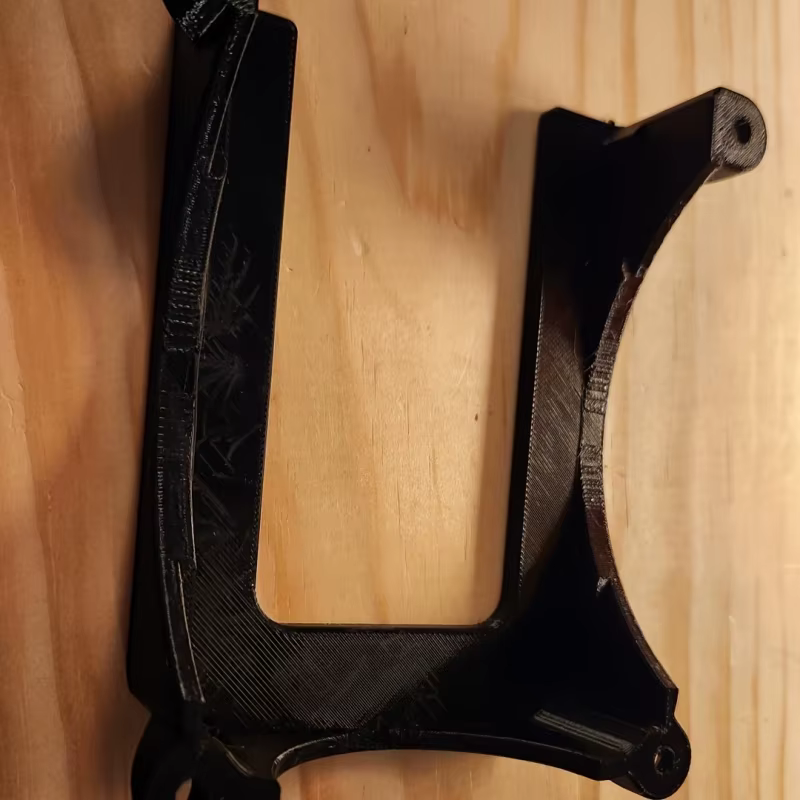 Support de rangement robuste pour outils