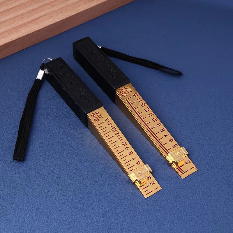 Ensemble de jauges d'épaisseur Vernier ; Excellent design en forme de coin ; Instruments de mesure de planéité idéaux pour les inspections d'ingénierie