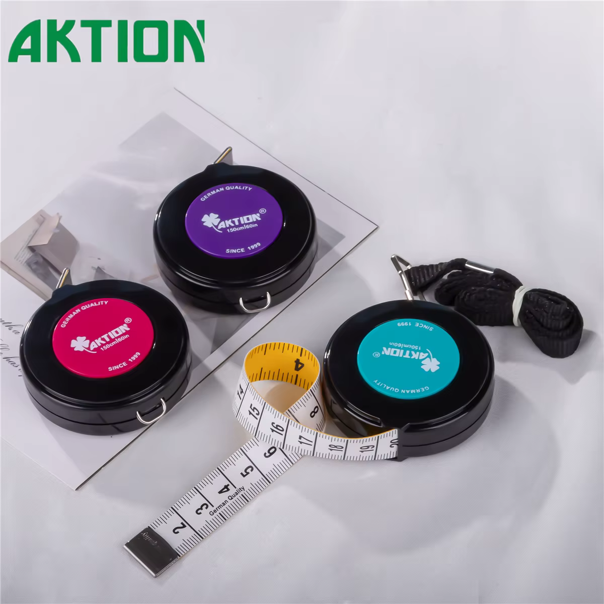 AKTION – ruban à mesurer rétractable à double échelle