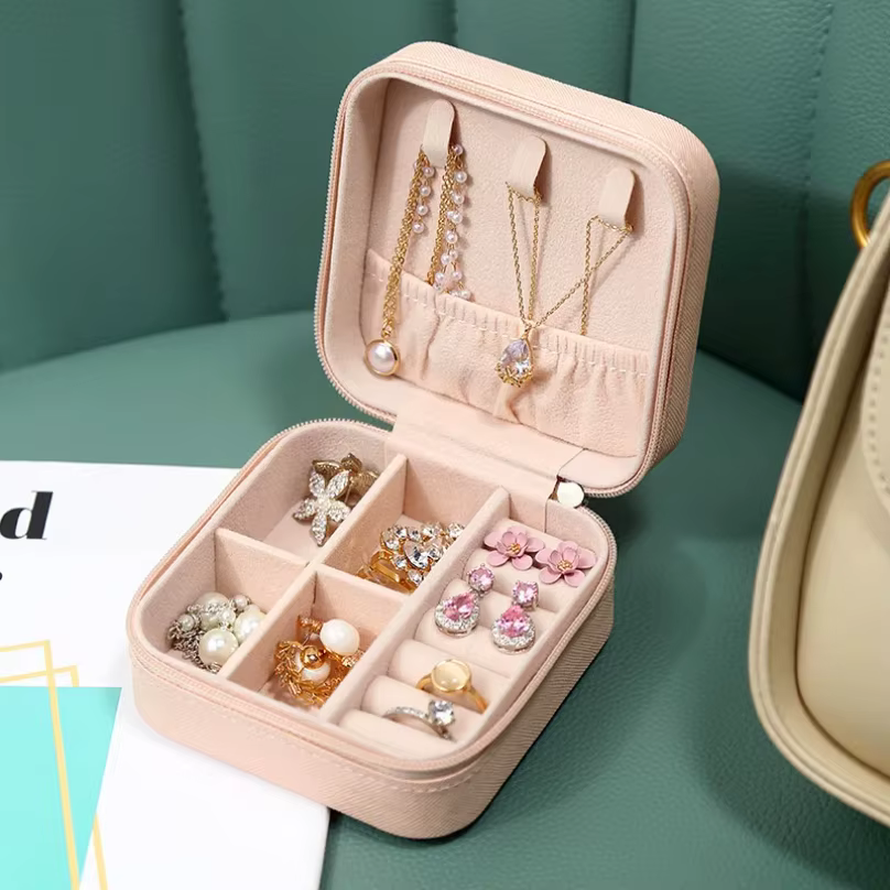 Mini boîte de rangement de bijoux