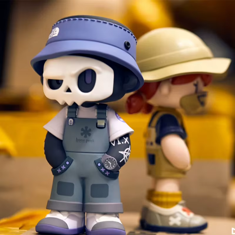 Mr. Bone Camping série boîte aveugle Cool Boy figurine