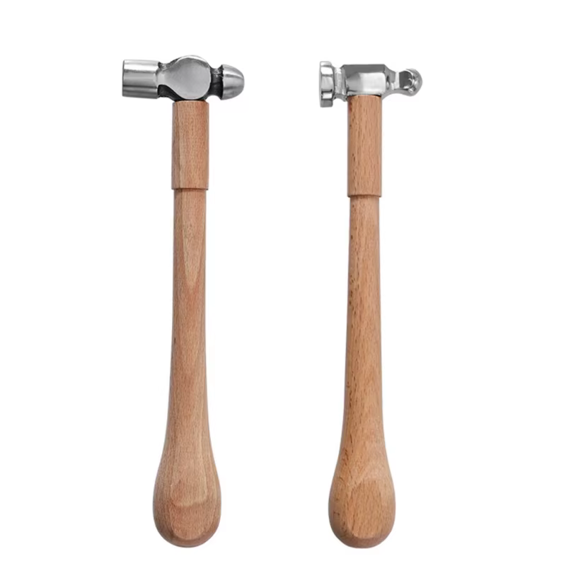 Marteau à bille avec manche en bois