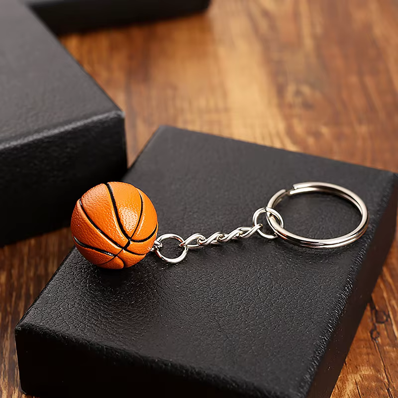 Porte-clés de basket-ball et de football