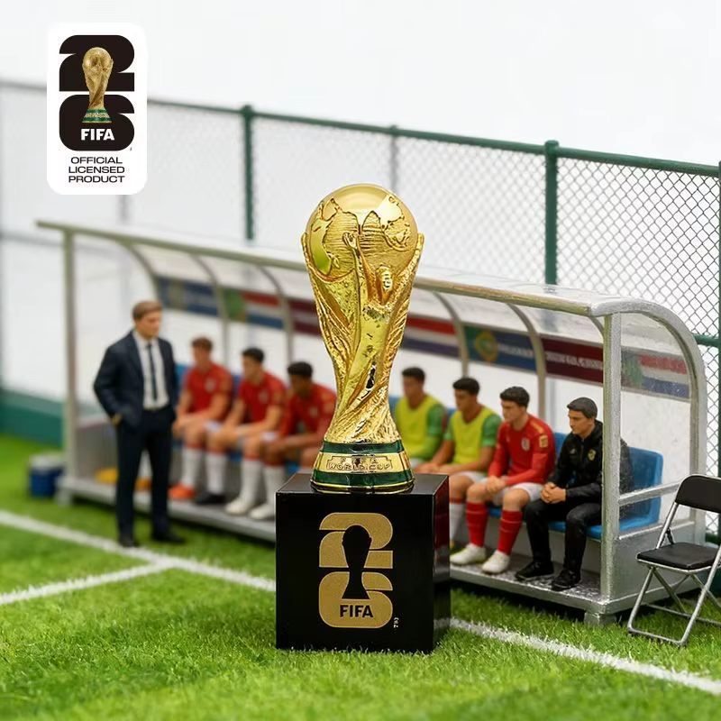 Réplique du trophée Jules Rimet doré officiel FIFA Coupe du Monde 2026