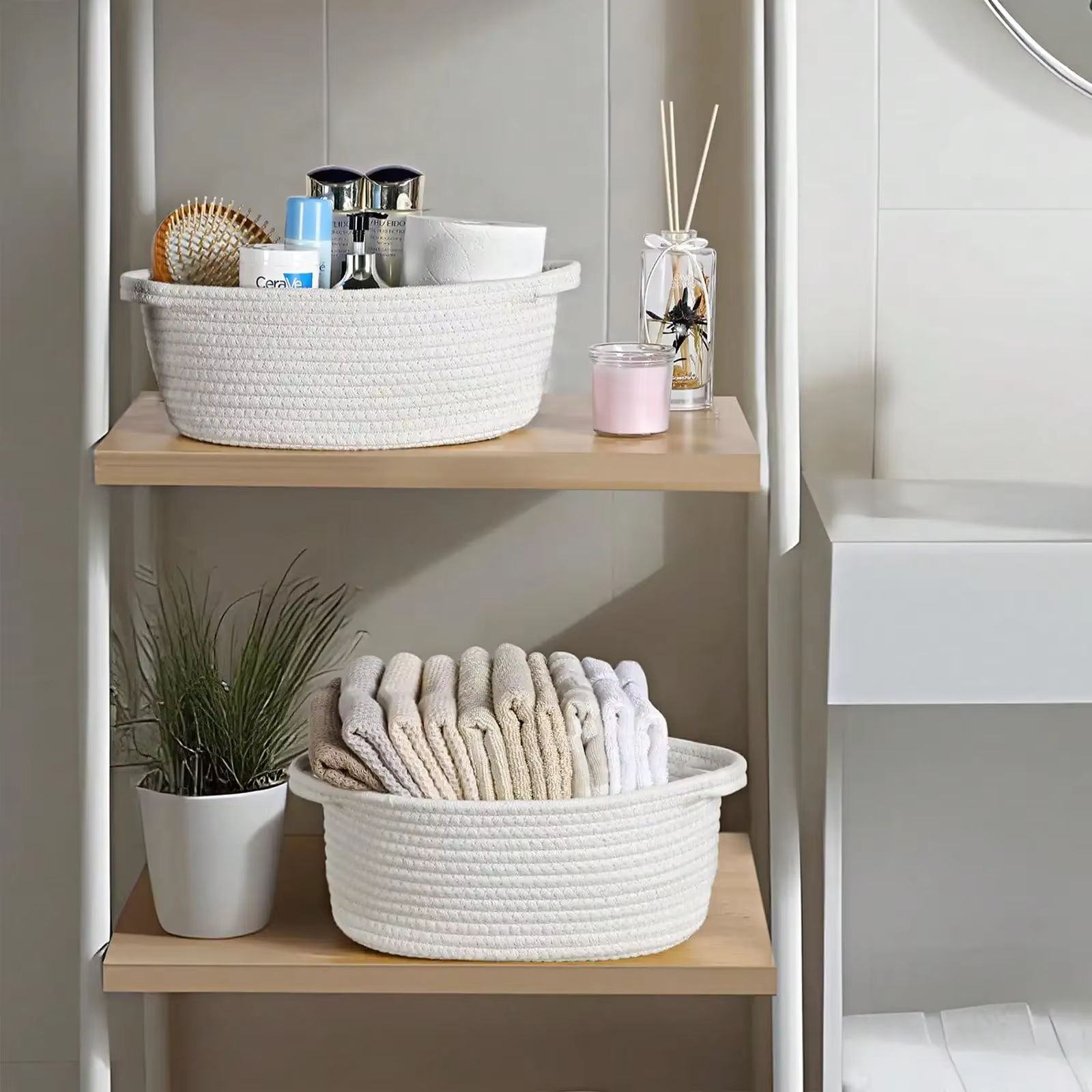 Panier de rangement tissé blanc avec poignée
