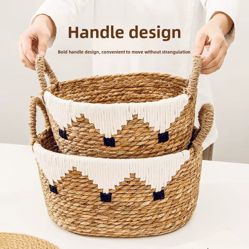 Panier de rangement tissé à l'herbe fait à la main