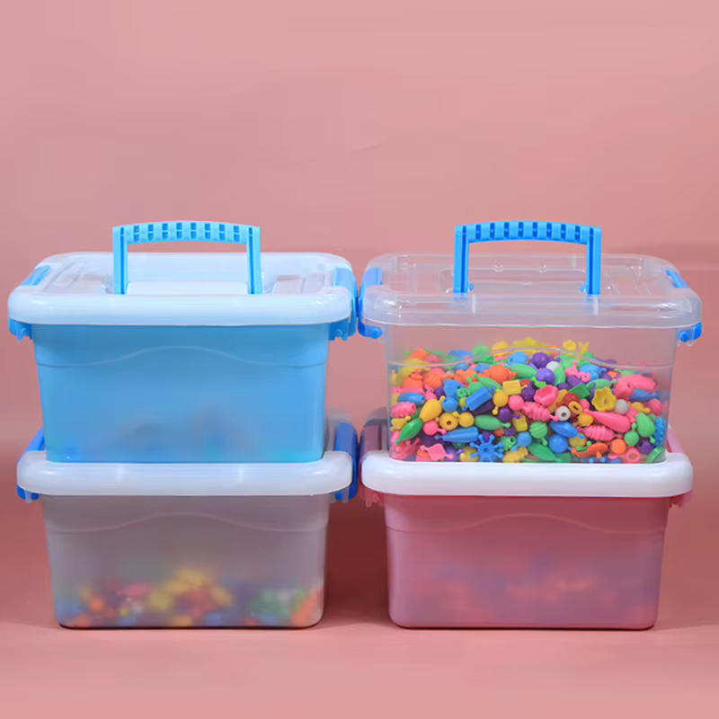 Boîte de rangement en plastique avec couvercle