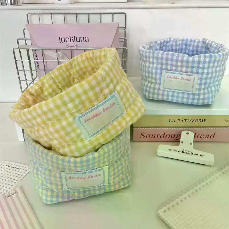 Panier de rangement en tissu à carreaux et rayures