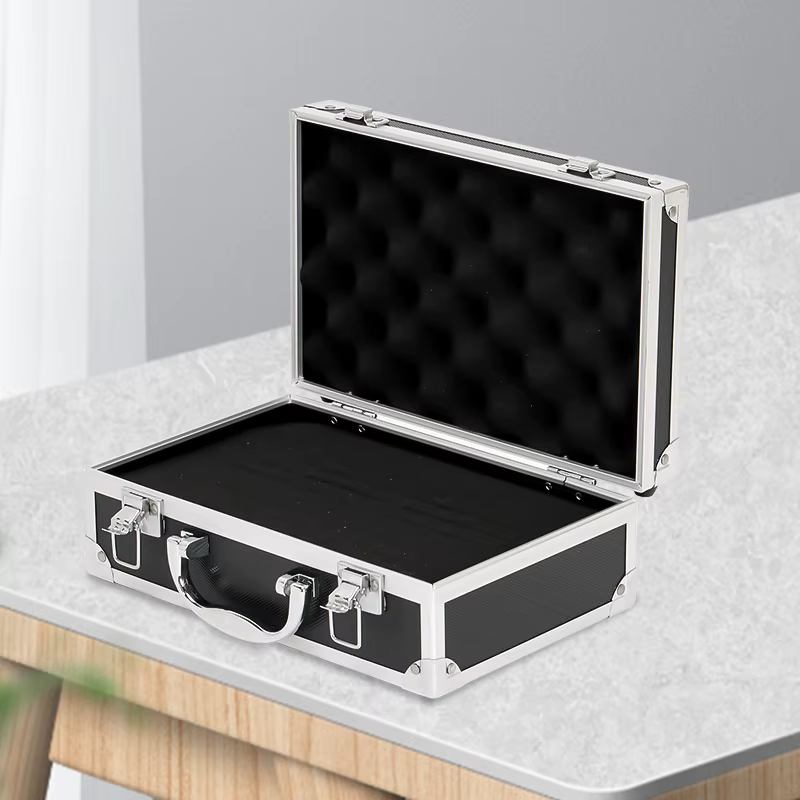 Boîte à outils en aluminium-stockage portable et polyvalent pour outils