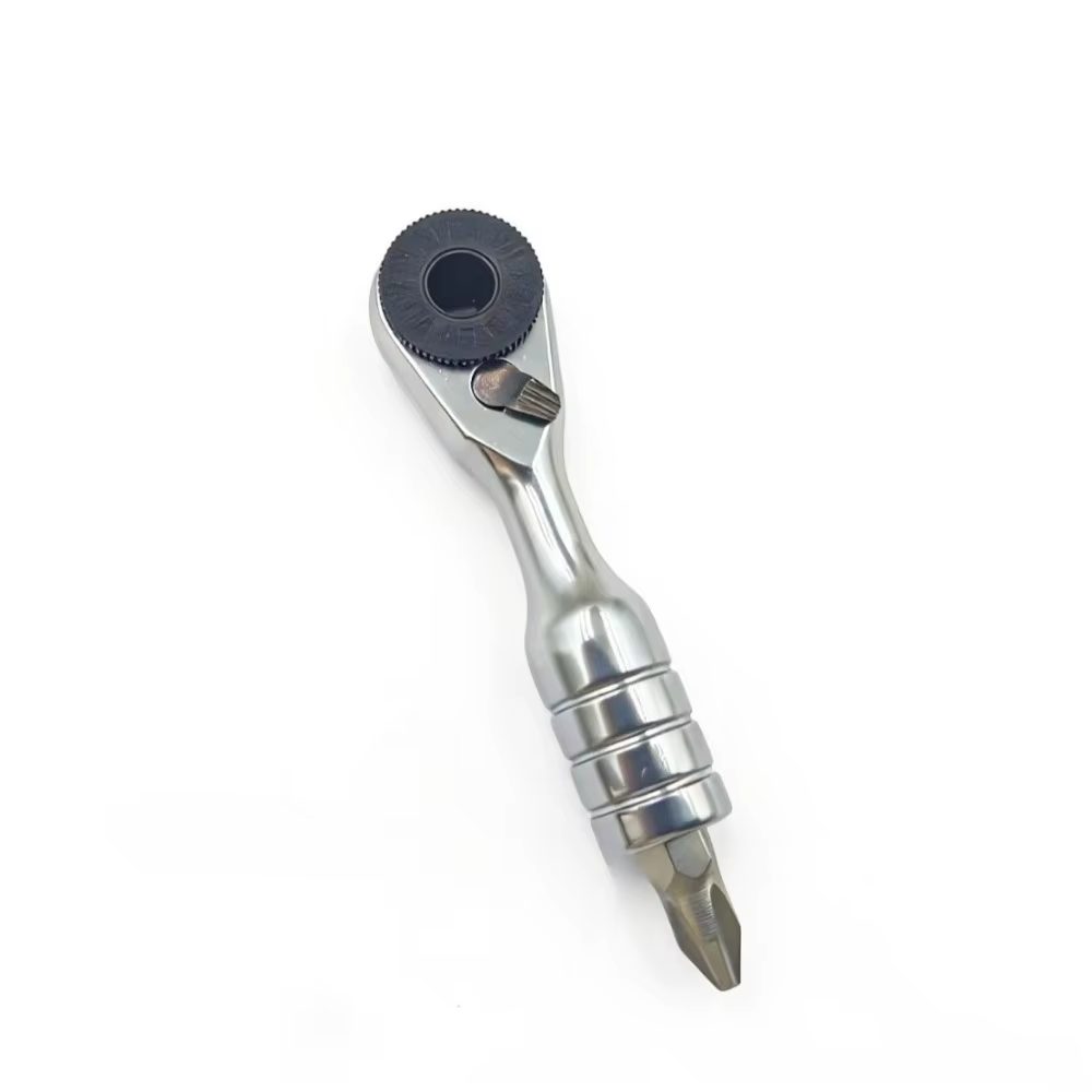 Clé à cliquet miniature de 1/4 pouce pour petits espaces